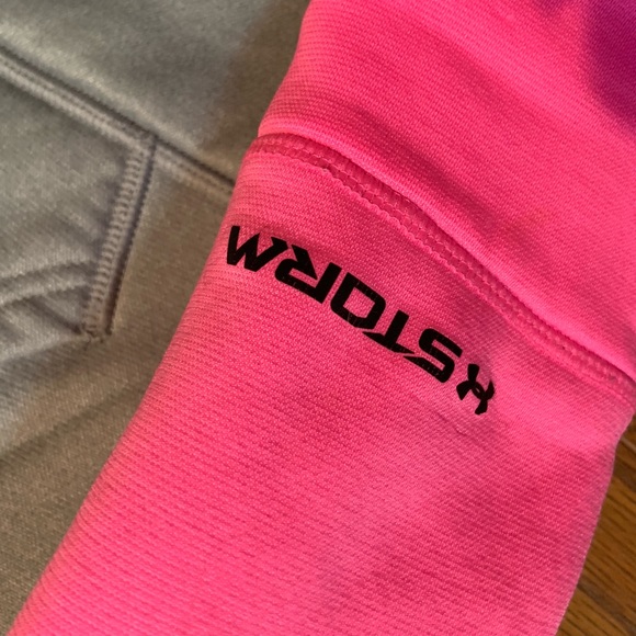 YXL PINK & GRAY UNDERARMOUR STORM HOODIE - Picture 2 of 7